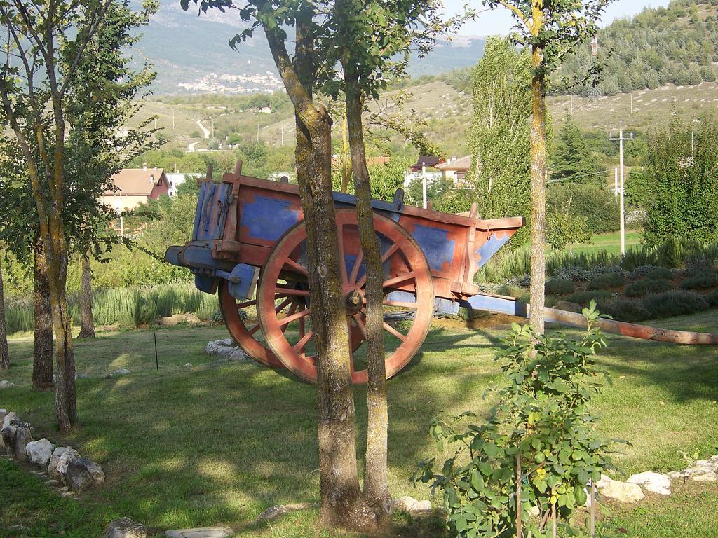 Hotel La Radice à Paganica Extérieur photo