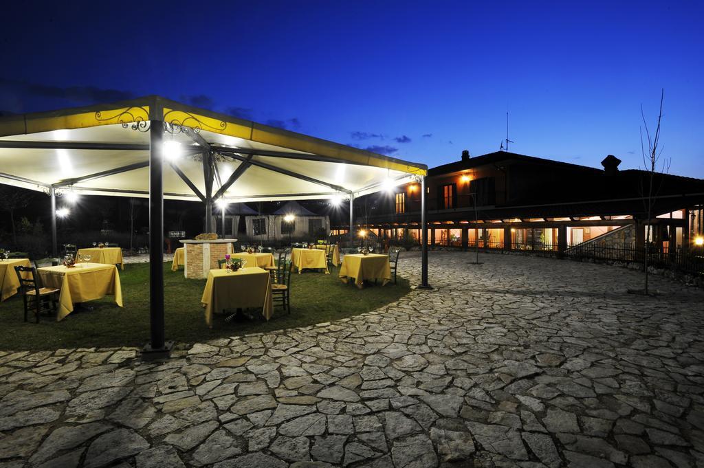 Hotel La Radice à Paganica Extérieur photo